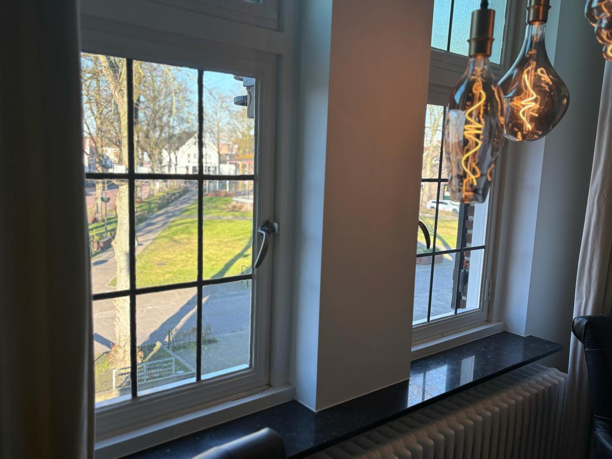 In De Witte Dame Hotel Bar Kitchen Apartments Grubbenvorst Bagian luar foto