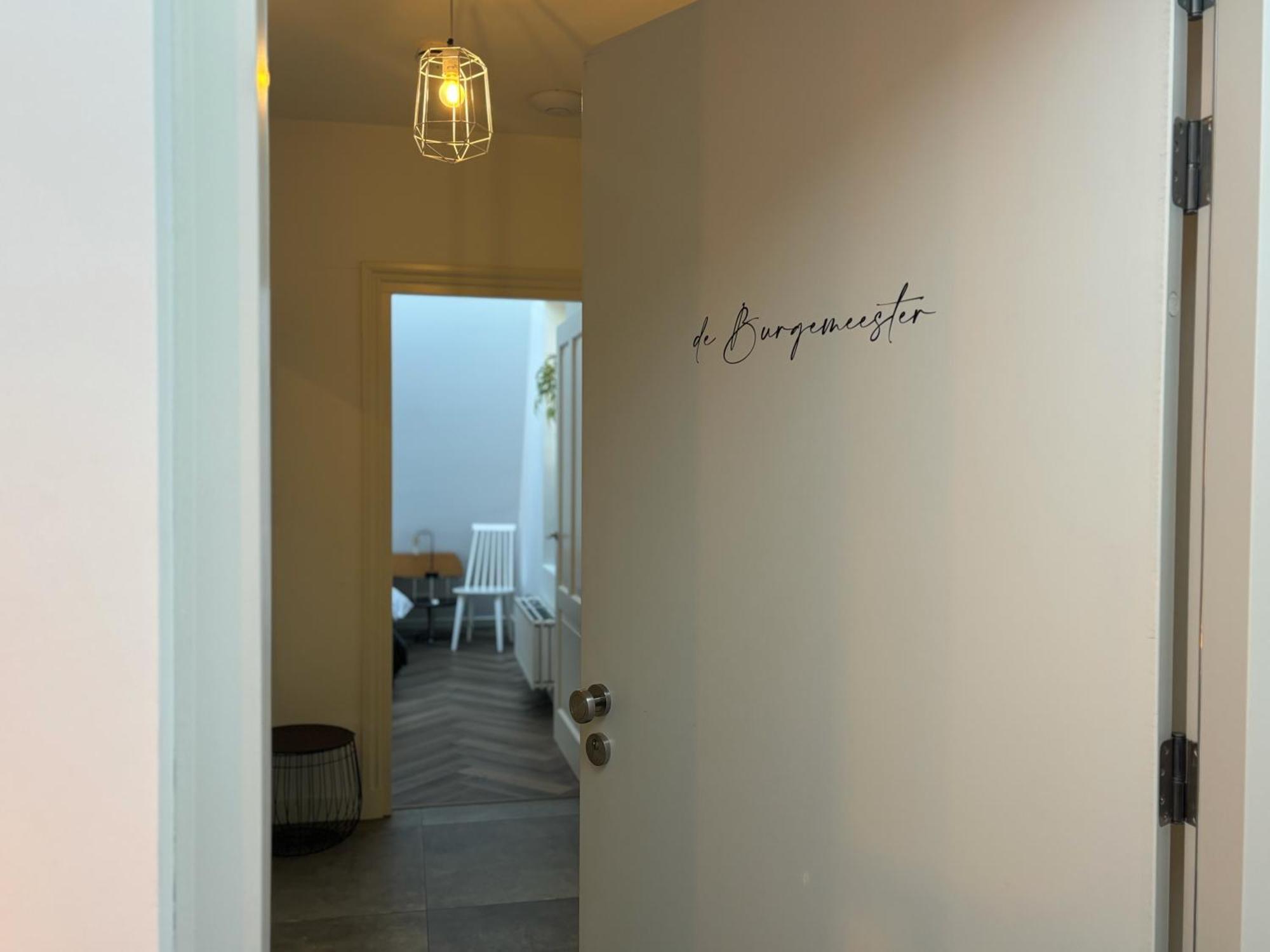 In De Witte Dame Hotel Bar Kitchen Apartments Grubbenvorst Bagian luar foto