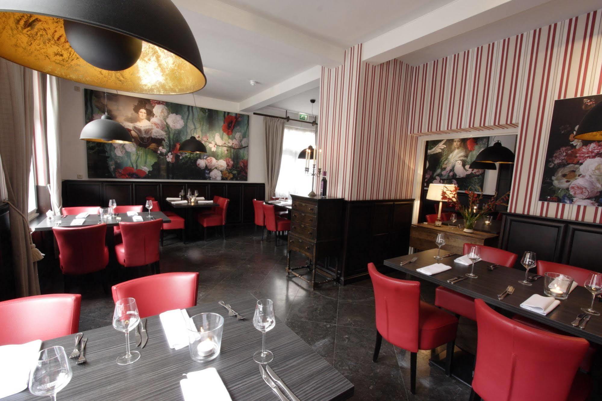 In De Witte Dame Hotel Bar Kitchen Apartments Grubbenvorst Bagian luar foto